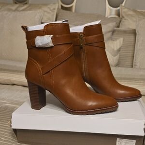 Giani Bernini Copper Color Heeled Boots 3 1/4 Inches Heel